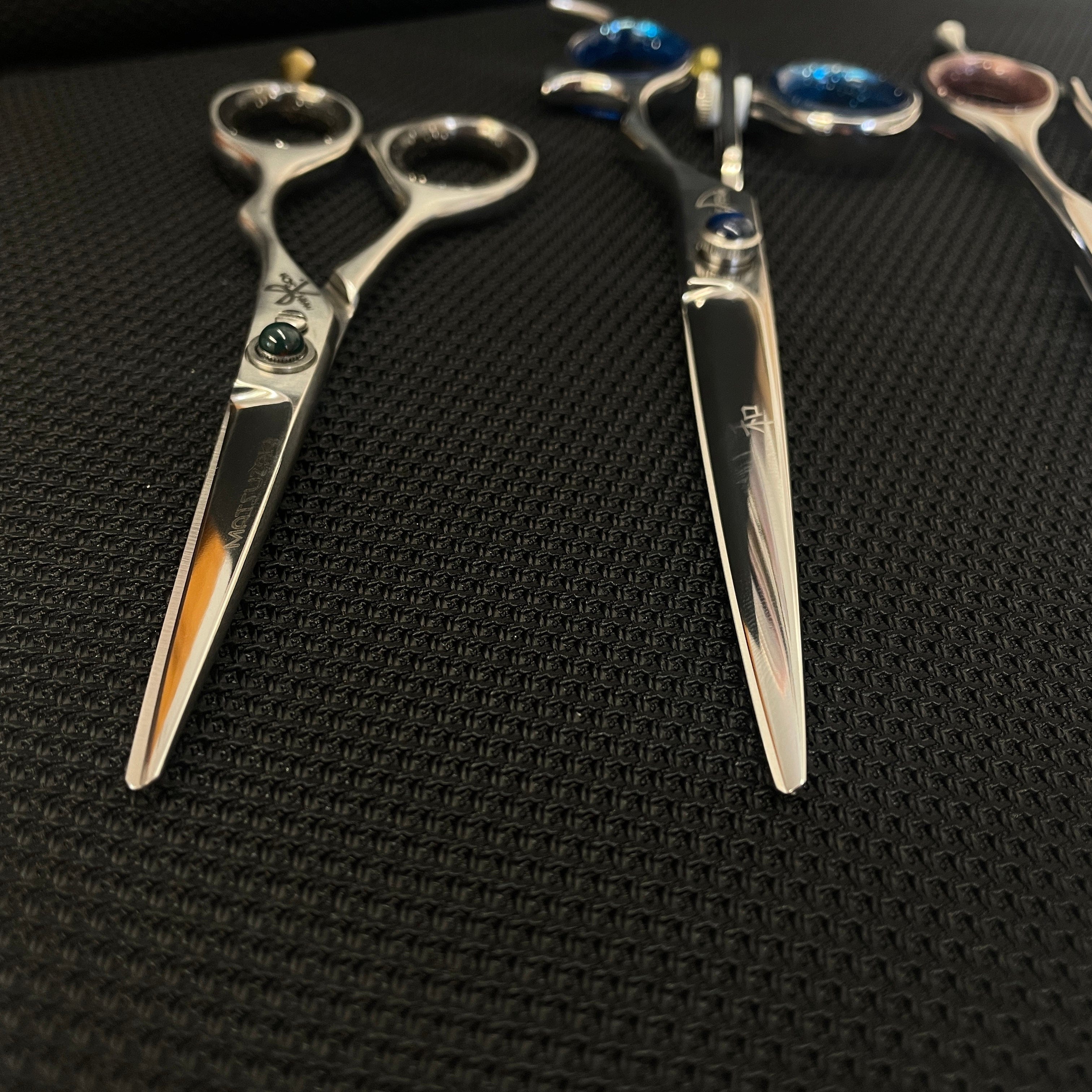 MAIL OUT SHARPENING SERVICE FOR ONE PAIR OF SHEARS